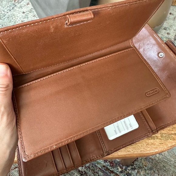 Coach Signature C Trifold Wallet - Picture 17 of 17